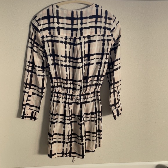 Banana Republic, petite O - Picture 2 of 2